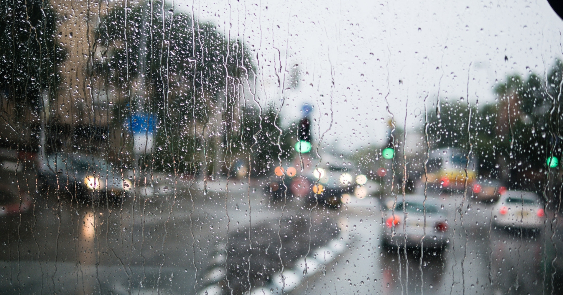 Tips for Defensive Driving in The Rain